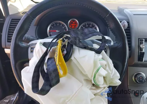 2010 Nissan Sentra 2.0Sr z USA, uszkodzony, nr VIN 3N1AB6AP3AL684630